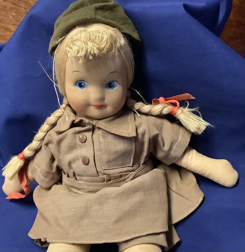 WWII DOLL  GIRL GUIDES/BROWNIE.