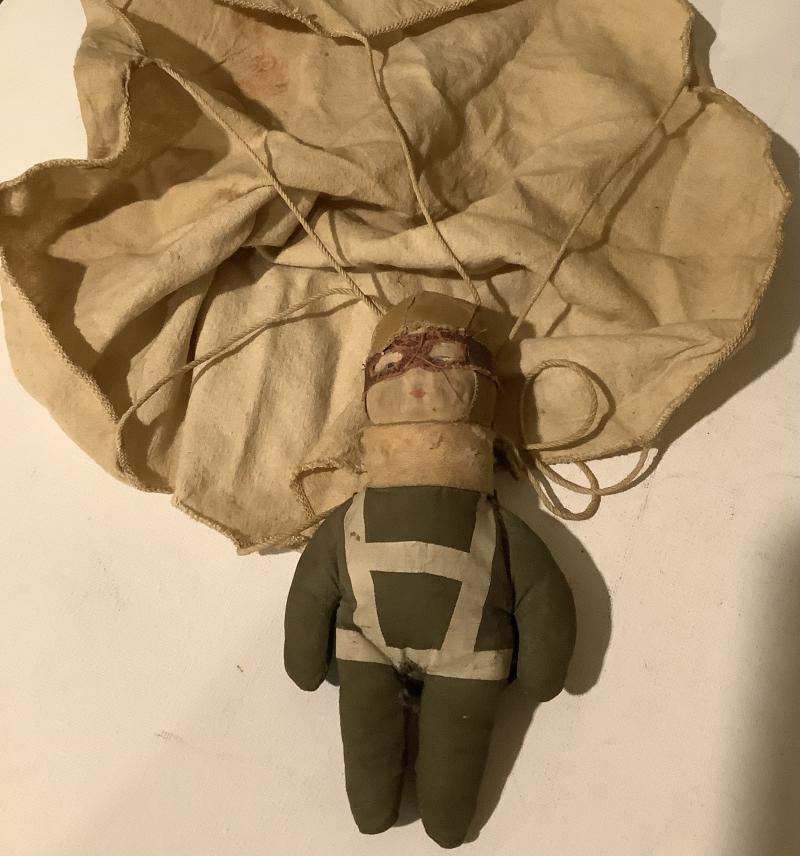 WWII ‘PAT THE PARA’’ PARACHUTE DOLL