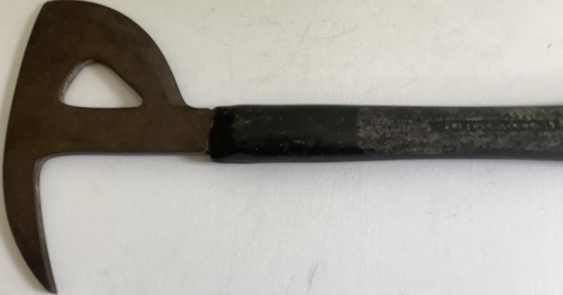 WWII RAF AIRCRAFT CRASH/RESCUE AXE