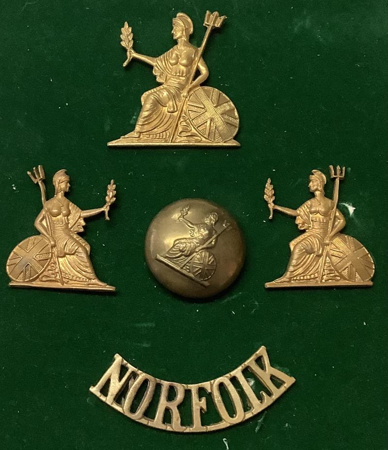 WWII NORFOLK INSIGNIA