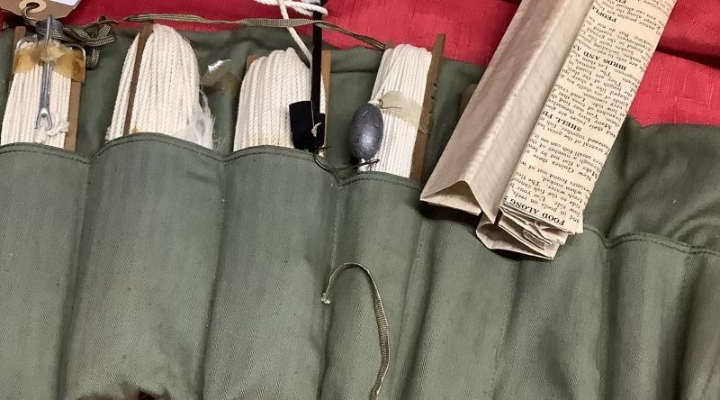 WWII USAAF FISHING KIT (NOT COMPLETE)