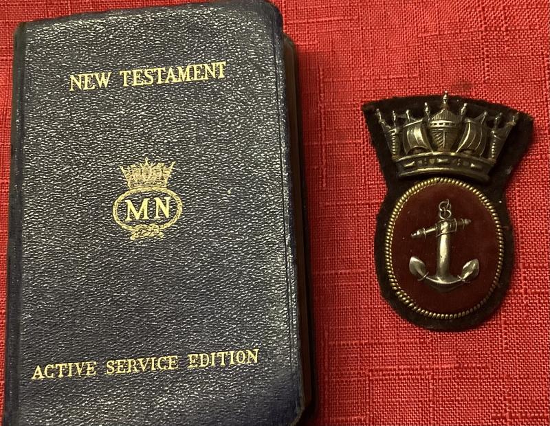 WWII MERCHANT NAVY NEW TESTAMENT & CAP BADGE